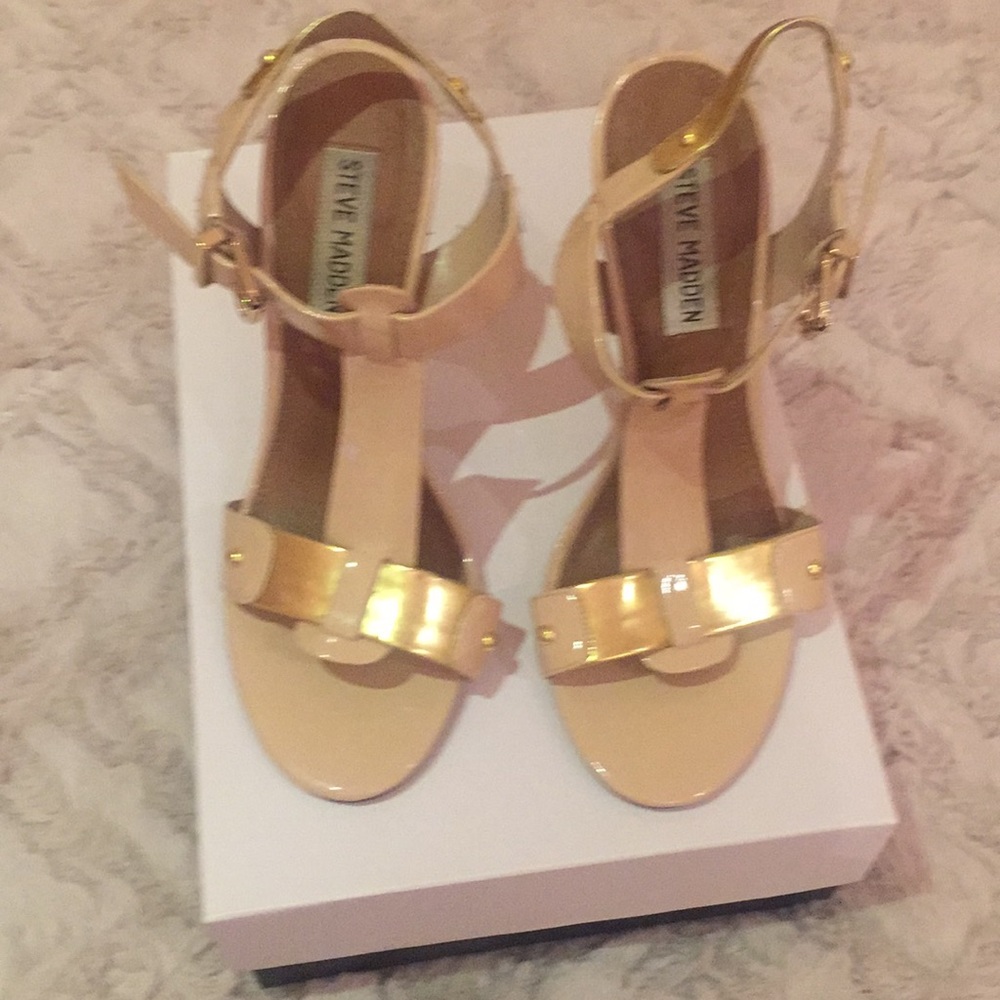 EUC -Steve Madden heeled sandals